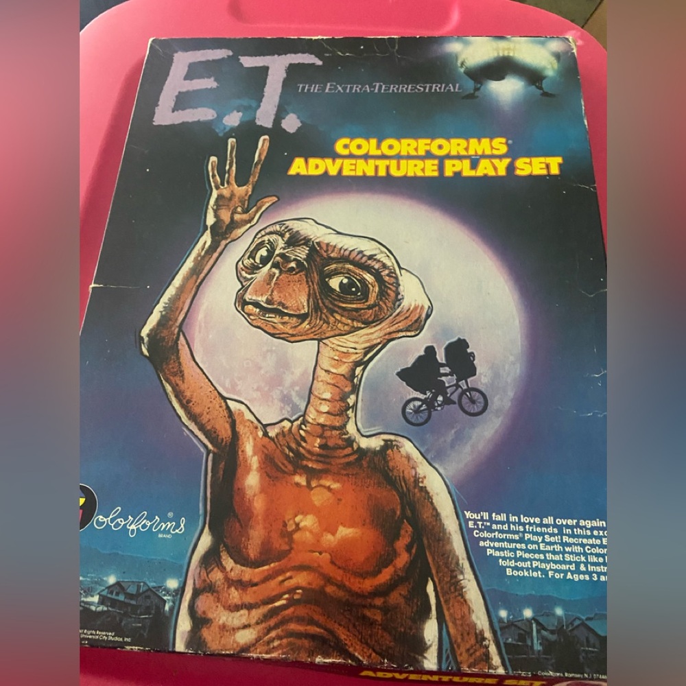 E.T. Adventure Colorforms Vintage Play Set